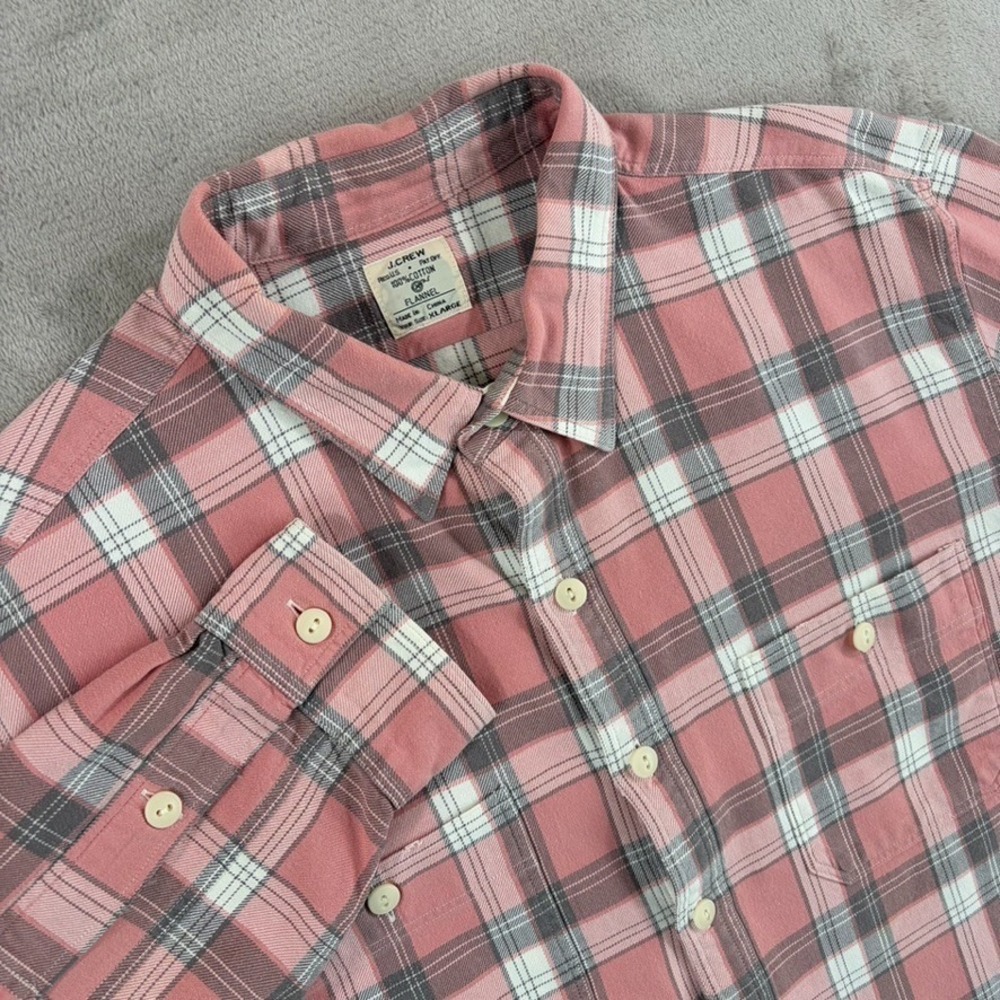J. Crew Work Flannel Shirt in Pink Grey Plaid Men XL Dual Pockets Long Sleeve
